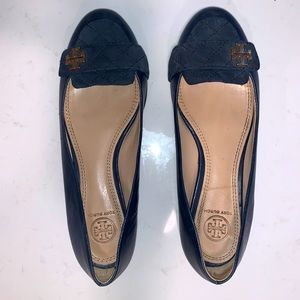 Tory Burch Navy Blue Flats Size 8.5